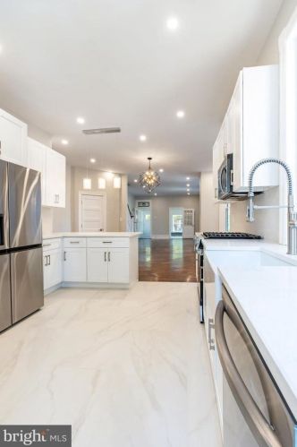 5132 12 St, Philadelphia PA 19123-1103 exterior