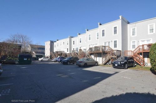 70 Tell St, Providence RI 02909-1500 exterior