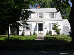 17 Fairway Dr, Newton MA  02465-1712 exterior