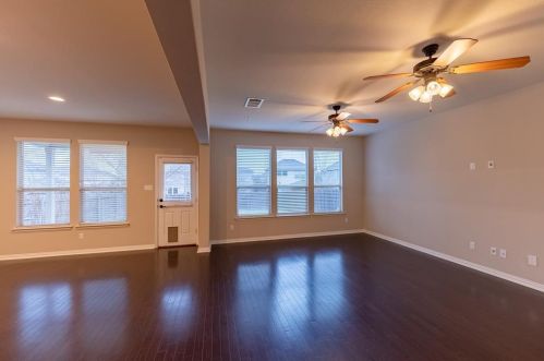 9944 Aly May Dr, Austin TX  78748-1406 exterior