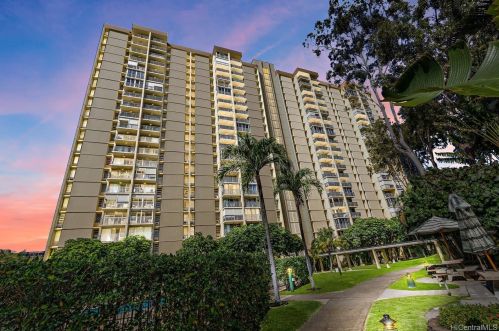 3161 Ala Ilima St, Honolulu HI 96818-3055 exterior