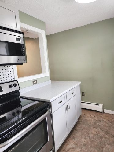 84 Modena Dr, Concord NH  03303-1550 exterior