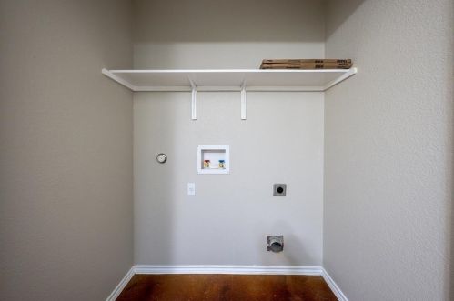 4623 Credo Ln, Austin TX 78725-2928 exterior