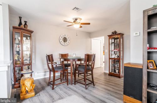 11 Warwick Way, Southampton NJ  08088-1143 exterior