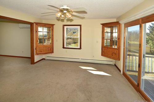 66 Kibbe Rd, Ellington CT 06029-2511 exterior