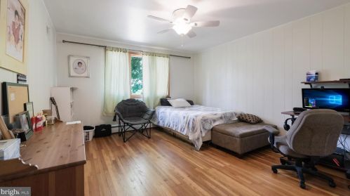 1078 Corn Crib Dr, Huntingdon Valley PA 19006-3306 exterior