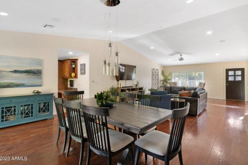 11641 23rd St, Phoenix AZ 85028-1705 exterior