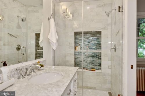 4401 Burlington Pl, Washington DC  20016-4421 exterior