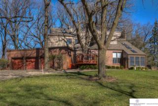2956 Rainwood Rd, Omaha NE  68112-1442 exterior