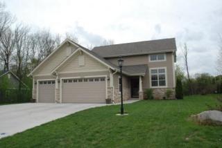 12133 Barnard Ave, Milwaukee, WI 53228-3053