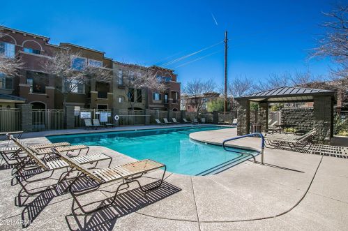 900 94th St, Chandler AZ 85224-6243 exterior