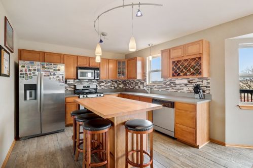 2909 Carol Dr, Joliet IL 60432-9609 exterior