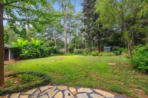 3904 Gladney Dr, Atlanta GA  30340-4618 exterior