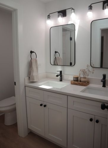 2621 Troy St, Chicago IL 60655-2320 exterior