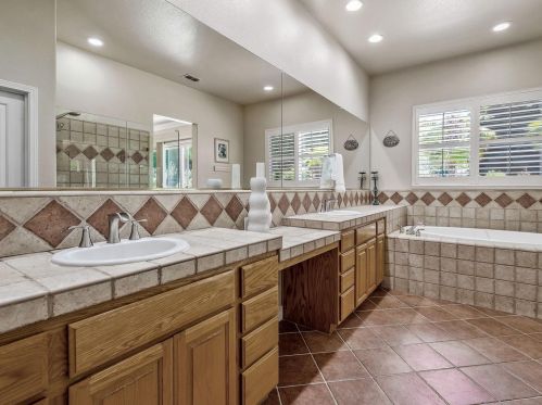 2593 Aberdeen Ln, Folsom CA  95762-5656 exterior