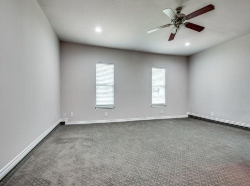 2013 Canterbury St, Irving TX 75062-3550 exterior