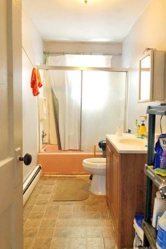 59 Berry St, Torrington CT 06790-4801 exterior