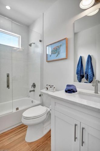 621 105 Ave, Naples FL 34108-1839 exterior