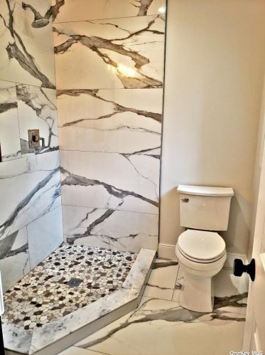 9 Millet St, Huntington Station NY  11746-8105 exterior