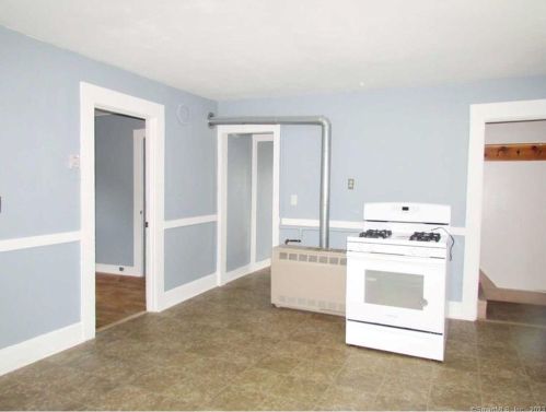 218 Lafayette St, Torrington CT 06790-6207 exterior