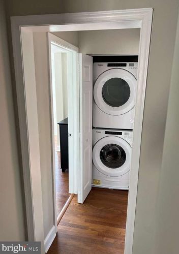 303 Greenwich Ln, Silver Spring MD  20910-4232 exterior