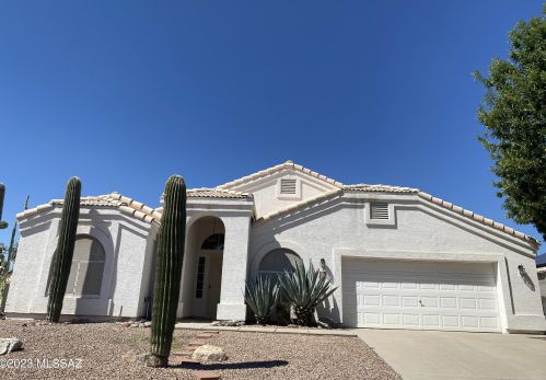 7431 Thornwood Rd, Tucson, AZ 85741-5403