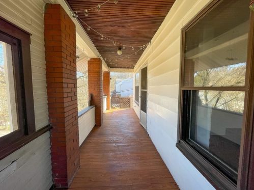 6 Bismark St, Pittsburgh PA  15209-2102 exterior