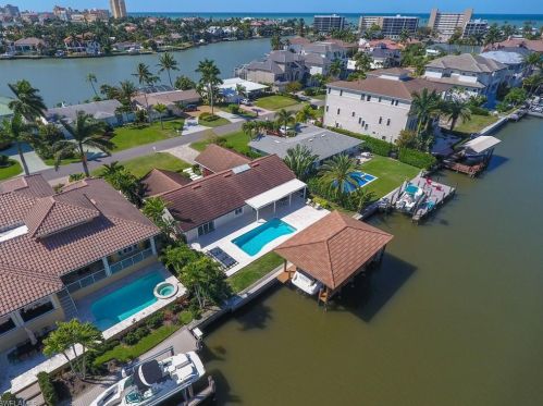 253 Conners Ave, Naples FL 34108-2124 exterior