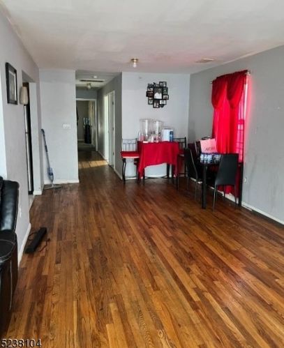 18 3rd St, Newark NJ  07107-3125 exterior