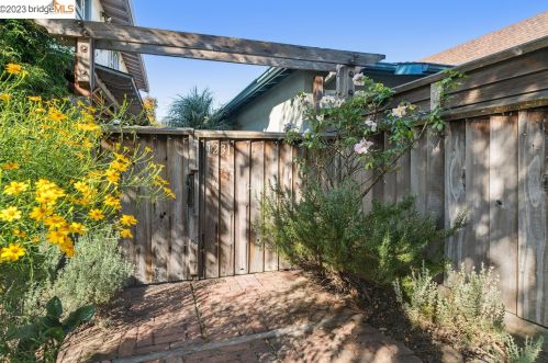 1231 Channing Way, Berkeley CA 94703-1616 exterior