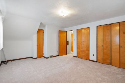 5811 Rodgers St, Pittsburgh PA 15207-2274 exterior