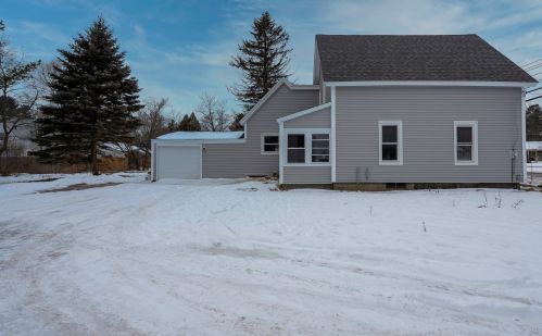 52 Pembroke Rd, Concord NH 03301-5707 exterior