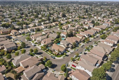 1072 La Paloma St, Turlock CA  95382-0485 exterior