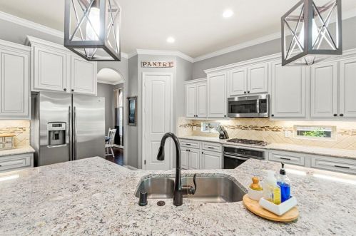 331 Kinderwood Trl, Montgomery TX 77316-2121 exterior