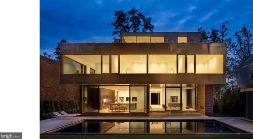 3131 Chain Brg Rd, Washington DC 20016-3301 exterior