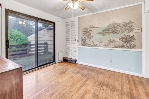 15 Byrd Rd, Norwalk CT 06850-2828 exterior