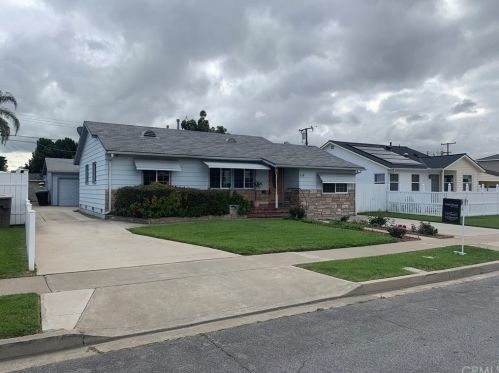 216 Randolph Ave, Brea, CA 92821-5036