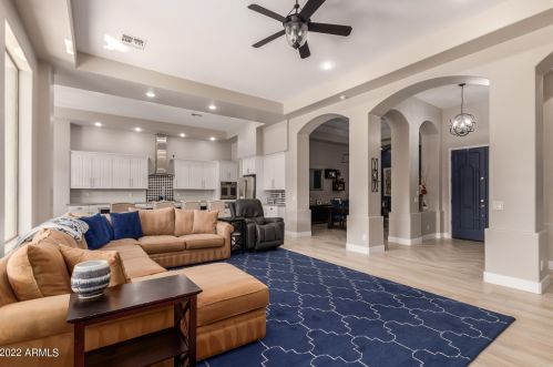 3373 Oriole Way, Chandler AZ 85286-4361 exterior