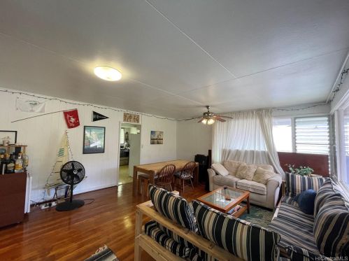 2843 Dow St, Honolulu HI 96817-1133 exterior