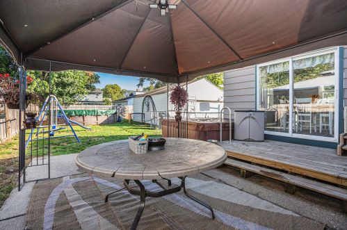 857 Cricklewood St, Wyoming MI exterior