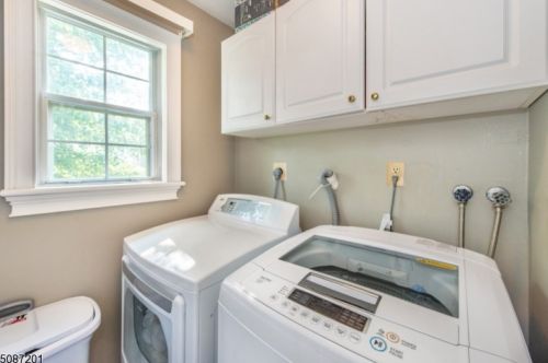 27 Grosbeak Dr, Hackettstown NJ  07840-3333 exterior