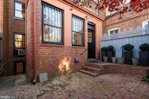 1014 Massachusetts Ave, Washington DC 20005-4646 exterior