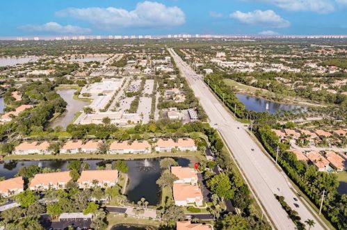 7616 Oleander Gate Dr, Naples, FL 34109-0634