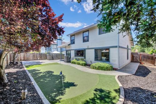 120 Hazelmere Dr, Folsom CA 95630-5522 exterior