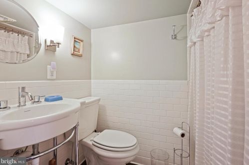 418 Fayette St, Alexandria VA 22314-2228 exterior