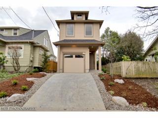 3722 26th Ave, Portland OR  97202-2922 exterior