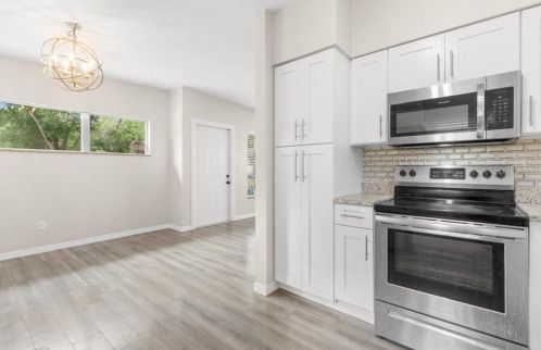 1920 Crenshaw St, Tampa FL  33610-1036 exterior