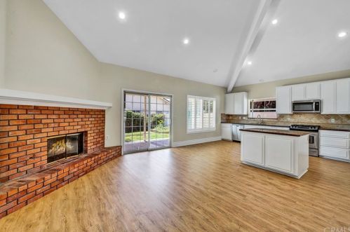 606 Date St, Brea CA 92823-6305 exterior