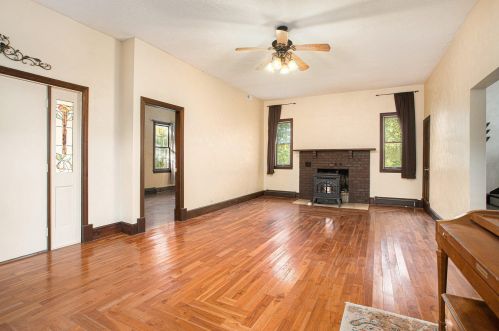 3280 D Ave, Kalamazoo MI  49009-5602 exterior