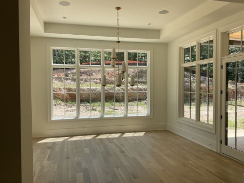 5271 Lk Forrest Dr, Atlanta GA 30342-2524 exterior